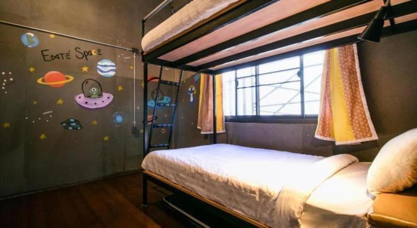 Oyo 505 Ente Space Hostel Бангкок Экстерьер фото